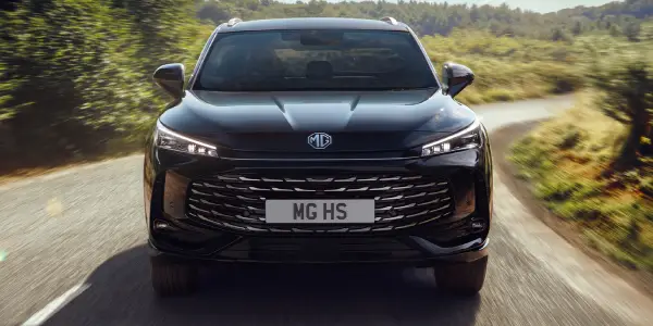 MG HS engine and performance