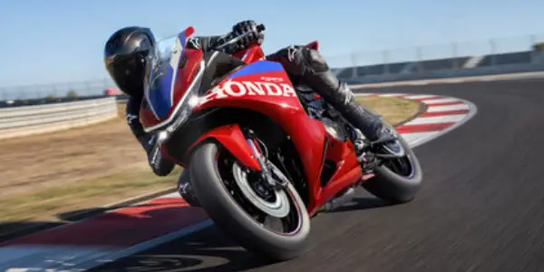Honda CBR500R FOUR inline-four engine engineering